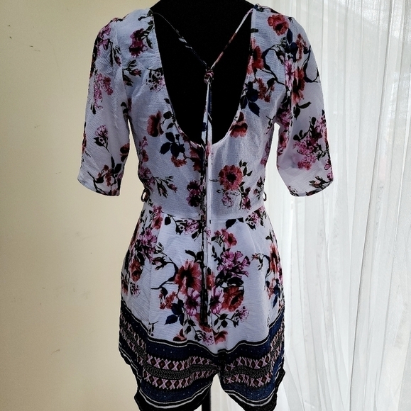 TRIXXI floral romper size small - Picture 3 of 8